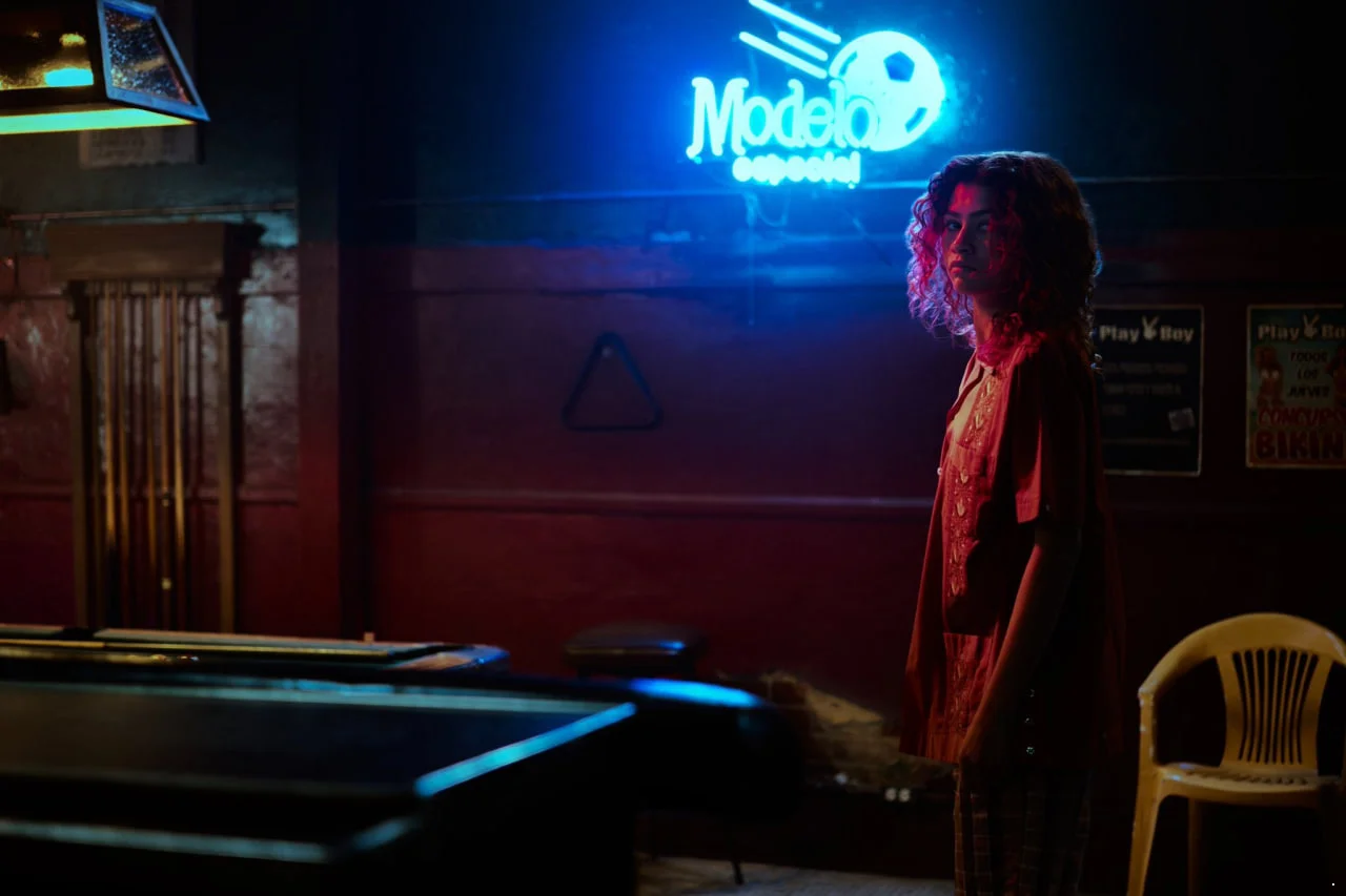 3 сезон 1 серия Эйфория смотреть онлайн